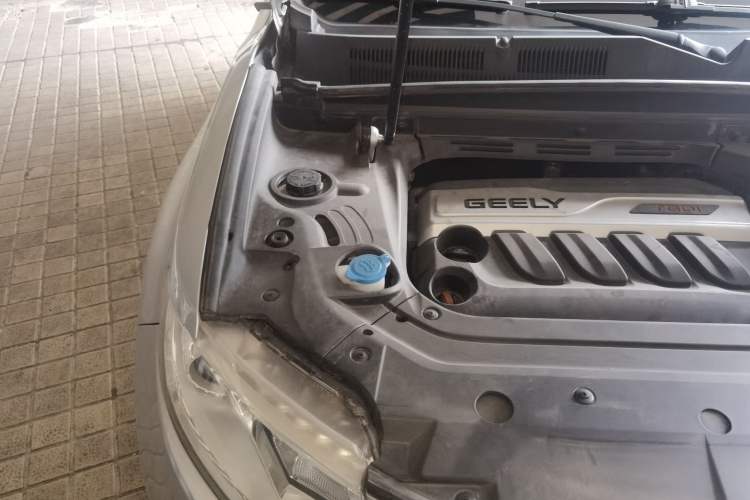 Used Geely Auto Emgrand X7 Sport 2016 1.8TD Automatic ZhiShang Model Engine Bay Right