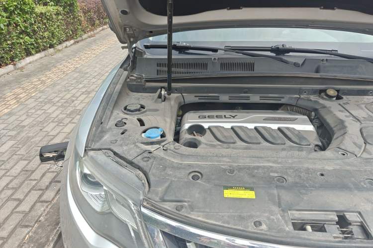 Used Geely Auto Emgrand X7 Sport 2016 1.8TD Automatic Smart Model Engine Bay Right