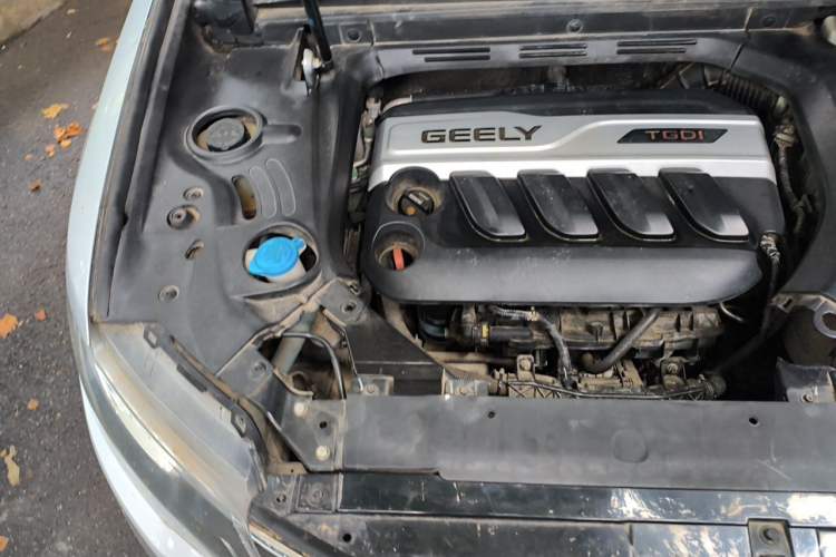 Used Geely Auto Emgrand X7 Sport 2016 1.8TD Automatic All-Wheel-Drive ZhiZun Edition Engine Bay Right