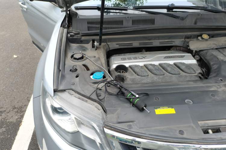 Used Geely Auto Emgrand X7 Sport 2016 1.8TD Automatic ZhiZun Version Engine Bay Right