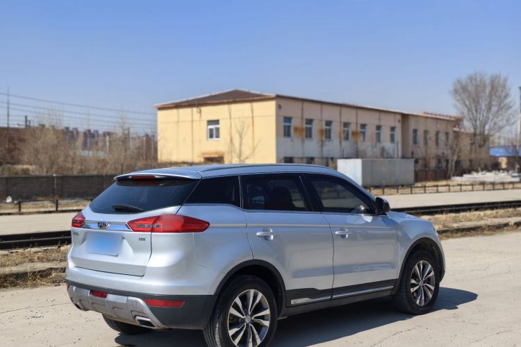 Used Geely Auto Emgrand X7 Sport 2016 2.0L Manual ZhiShang Version Exterior 5