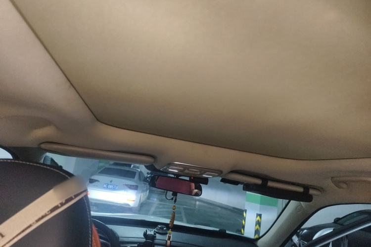 Used Geely Auto Emgrand X7 Sport 2016 1.8TD Automatic Smart Connectivity Version Headliner