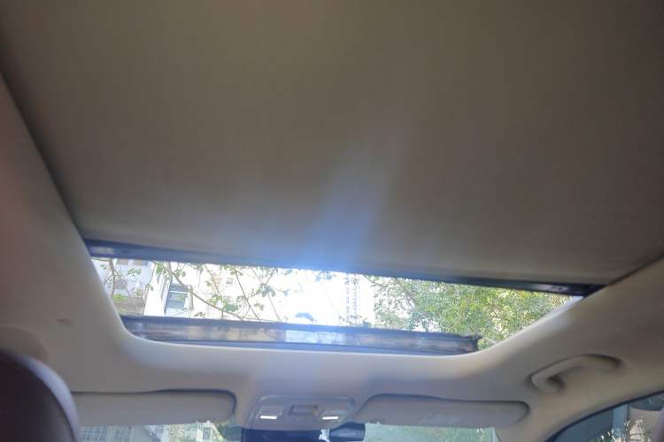 Used Geely Auto Emgrand X7 Sport 2016 1.8TD Automatic ZhiZun Version Headliner