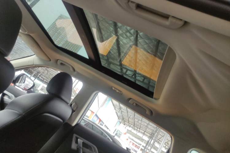 Used Geely Auto Emgrand X7 Sport 2016 1.8TD Automatic ZhiShang Model Headliner