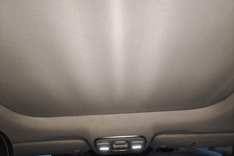 Used Geely Auto Emgrand X7 Sport 2016 1.8TD Automatic ZhiShang Model Headliner