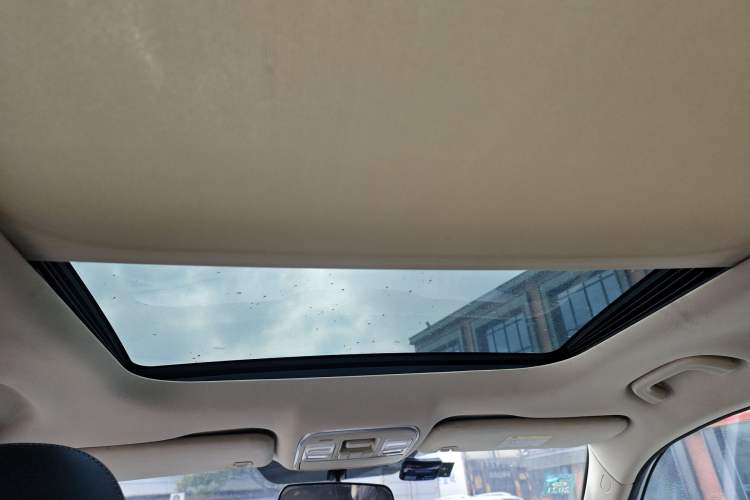 Used Geely Auto Emgrand X7 Sport 2016 1.8TD Automatic Smart Connectivity Version Headliner