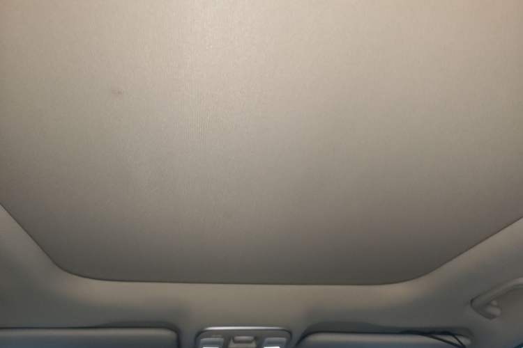 Used Geely Auto Emgrand X7 Sport 2016 2.0L Manual Smart Connect Version Headliner