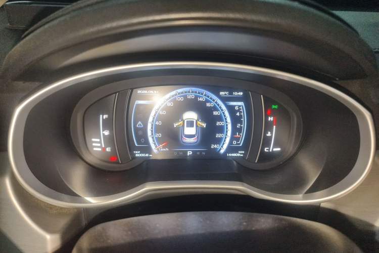 Used Geely Auto Emgrand X7 Sport 2016 1.8TD Automatic Smart Connectivity Version Instrument Cluster