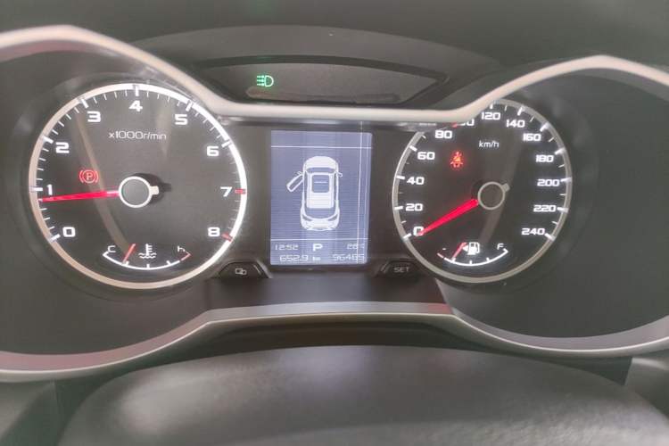 Used Geely Auto Emgrand X7 Sport 2016 1.8TD Automatic ZhiShang Model Instrument Cluster