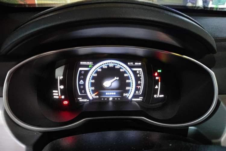 Used Geely Auto Emgrand X7 Sport 2016 1.8TD Automatic All-Wheel-Drive ZhiZun Edition Instrument Cluster