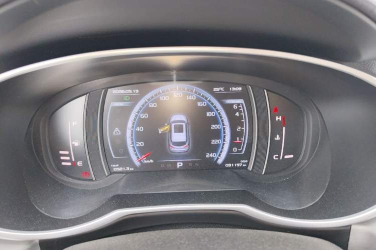 Used Geely Auto Emgrand X7 Sport 2016 1.8TD Automatic All-Wheel-Drive ZhiZun Edition Instrument Cluster