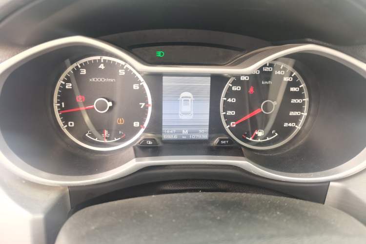 Used Geely Auto Emgrand X7 Sport 2016 2.0L Manual Smart Connect Version Instrument Cluster