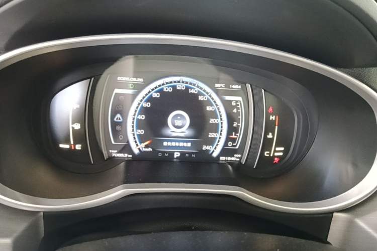 Used Geely Auto Emgrand X7 Sport 2016 1.8TD Automatic Smart Connectivity Version Instrument Cluster