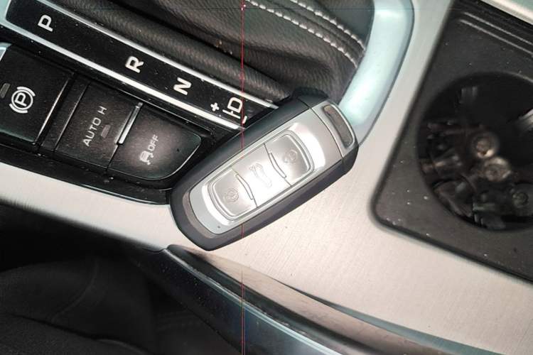 Used Geely Auto Emgrand X7 Sport 2016 1.8TD Automatic Smart Model Interior 1