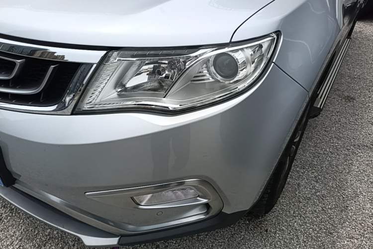 Used Geely Auto Emgrand X7 Sport 2016 1.8TD Automatic Smart Connectivity Version Left Front Headlight