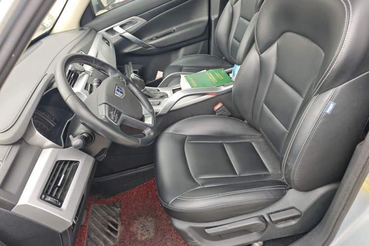 Used Geely Auto Emgrand X7 Sport 2016 1.8TD Automatic Smart Connectivity Version Left Front Seat