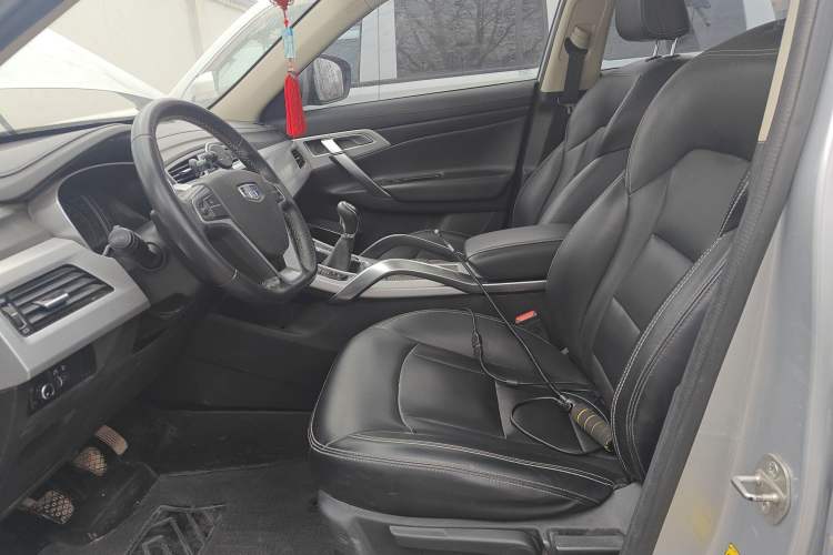 Used Geely Auto Emgrand X7 Sport 2016 2.0L Manual ZhiShang Version Left Front Seat
