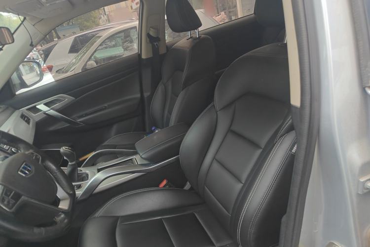 Used Geely Auto Emgrand X7 Sport 2016 2.0L Manual Smart Connect Version Left Front Seat