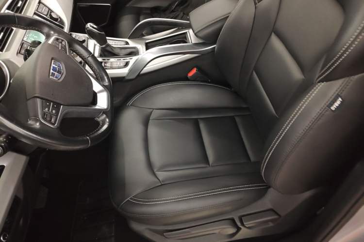 Used Geely Auto Emgrand X7 Sport 2016 1.8TD Automatic ZhiShang Model Left Front Seat