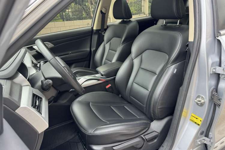 Used Geely Auto Emgrand X7 Sport 2016 1.8TD Automatic Smart Connectivity Version Left Front Seat
