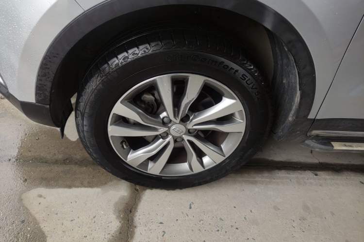 Used Geely Auto Emgrand X7 Sport 2016 1.8TD Automatic ZhiShang Model Left Front Wheel Hub
