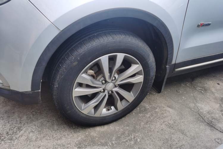 Used Geely Auto Emgrand X7 Sport 2016 1.8TD Automatic Smart Connectivity Version Left Front Wheel Hub