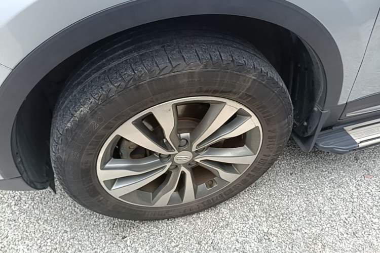 Used Geely Auto Emgrand X7 Sport 2016 1.8TD Automatic Smart Connectivity Version Left Front Wheel Hub