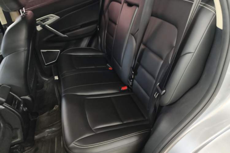 Used Geely Auto Emgrand X7 Sport 2016 1.8TD Automatic ZhiShang Model Left Rear Seat