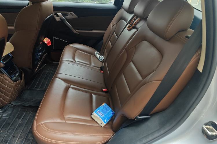 Used Geely Auto Emgrand X7 Sport 2016 1.8TD Automatic ZhiZun Version Left Rear Seat