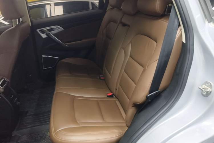 Used Geely Auto Emgrand X7 Sport 2016 1.8TD Automatic ZhiZun Version Left Rear Seat