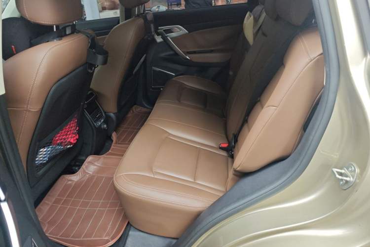 Used Geely Auto Emgrand X7 Sport 2016 1.8TD Automatic ZhiZun Version Left Rear Seat