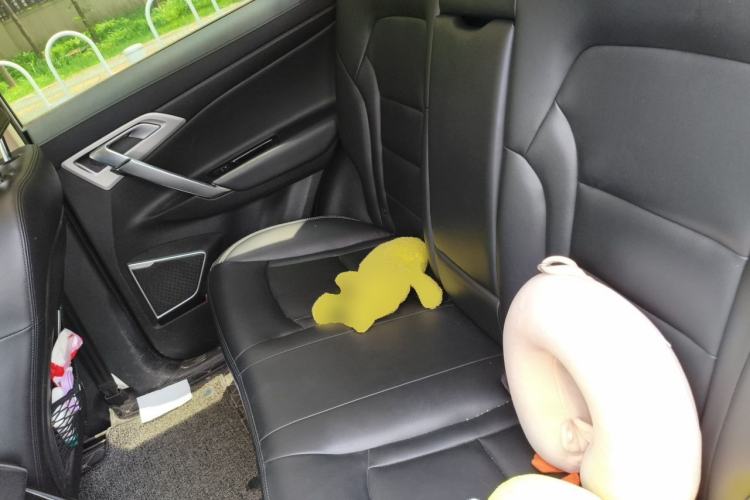 Used Geely Auto Emgrand X7 Sport 2016 1.8TD Automatic ZhiShang Model Left Rear Seat