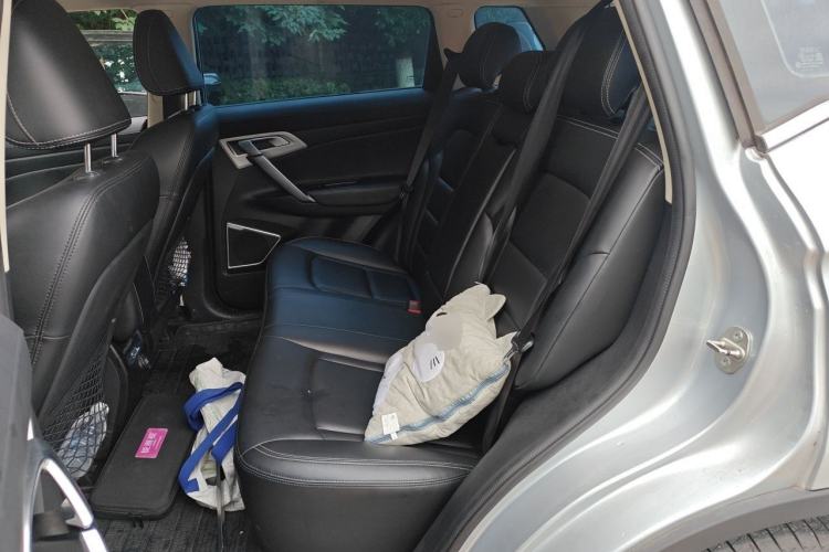 Used Geely Auto Emgrand X7 Sport 2016 1.8TD Automatic Smart Connectivity Version Left Rear Seat