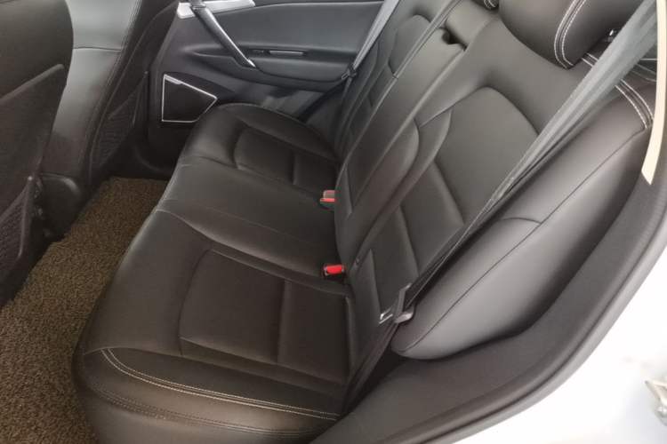 Used Geely Auto Emgrand X7 Sport 2016 1.8TD Automatic Smart Model Left Rear Seat