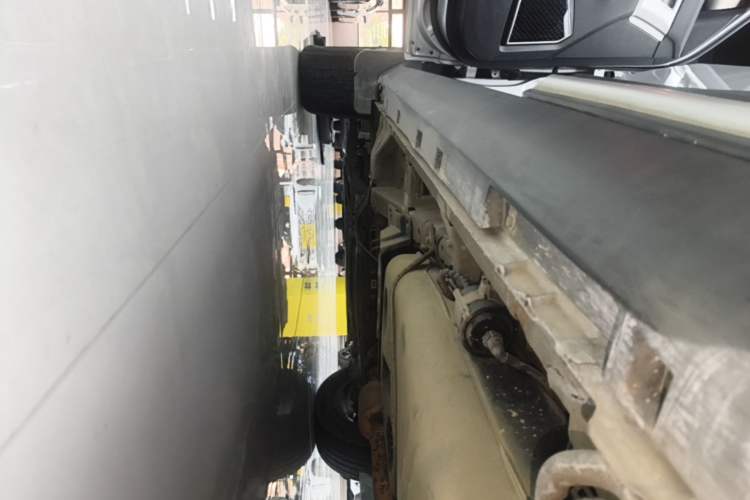 Used Geely Auto Emgrand X7 Sport 2016 1.8TD Automatic ZhiZun Version Left Side Sill