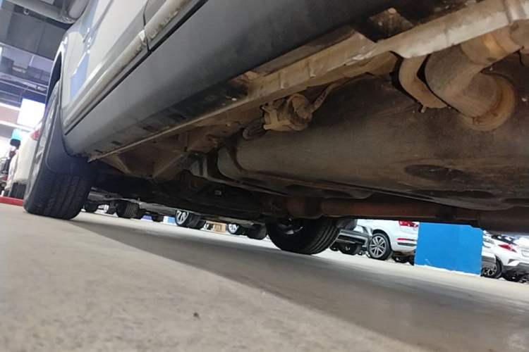 Used Geely Auto Emgrand X7 Sport 2016 1.8TD Automatic ZhiZun Version Left Side Sill