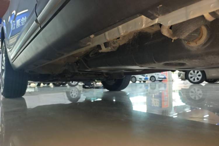 Used Geely Auto Emgrand X7 Sport 2016 2.0L Manual Smart Connect Version Left Side Sill