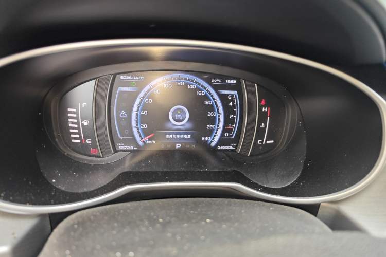 Used Geely Auto Emgrand X7 Sport 2016 1.8TD Automatic ZhiZun Version Odometer Close Up