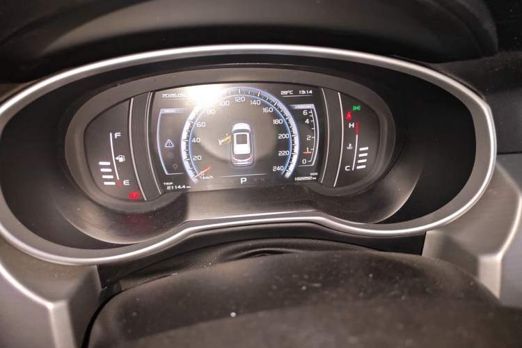 Used Geely Auto Emgrand X7 Sport 2016 1.8TD Automatic ZhiZun Version Odometer Close Up