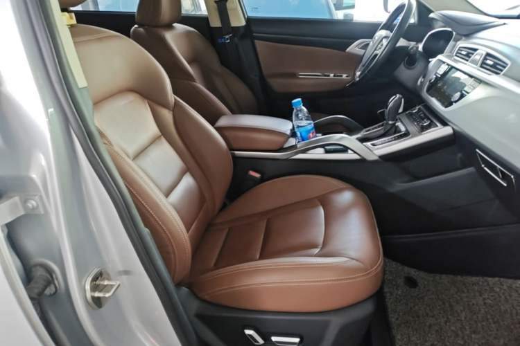 Used Geely Auto Emgrand X7 Sport 2016 1.8TD Automatic ZhiZun Version Right Front Seat