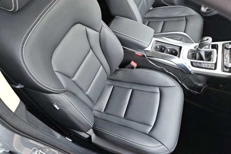 Used Geely Auto Emgrand X7 Sport 2016 2.0L Manual ZhiShang Version Right Front Seat