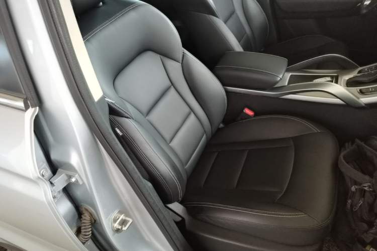 Used Geely Auto Emgrand X7 Sport 2016 1.8TD Automatic Smart Model Right Front Seat