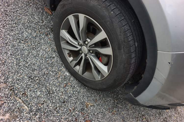 Used Geely Auto Emgrand X7 Sport 2016 1.8TD Automatic Smart Model Right Front Wheel Hub