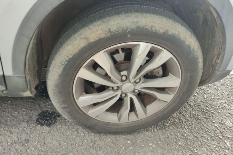 Used Geely Auto Emgrand X7 Sport 2016 2.0L Manual Smart Connect Version Right Front Wheel Hub