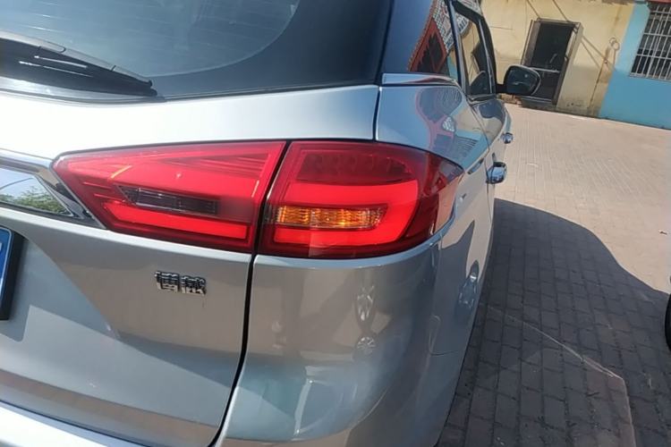 Used Geely Auto Emgrand X7 Sport 2016 1.8TD Automatic Smart Connectivity Version Right Rear Taillight