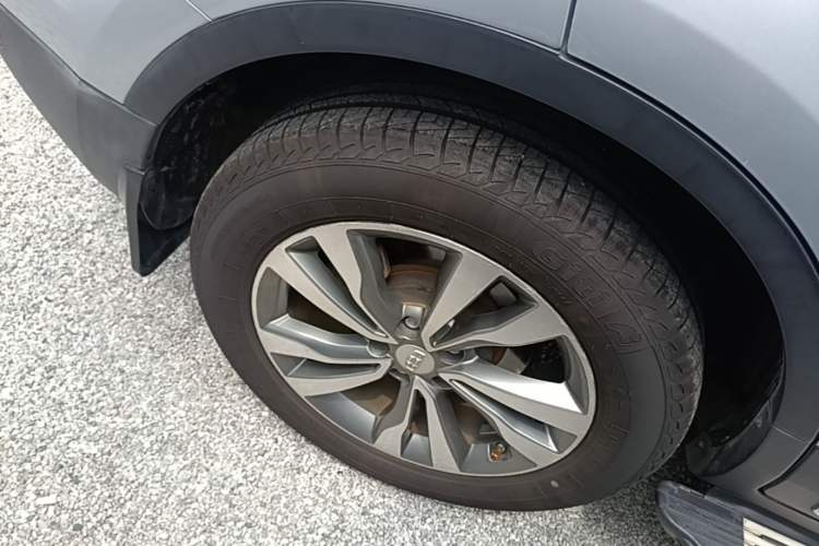 Used Geely Auto Emgrand X7 Sport 2016 1.8TD Automatic Smart Connectivity Version Right Rear Wheel Hub