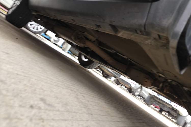 Used Geely Auto Emgrand X7 Sport 2016 2.0L Manual ZhiShang Version Right Side Sill