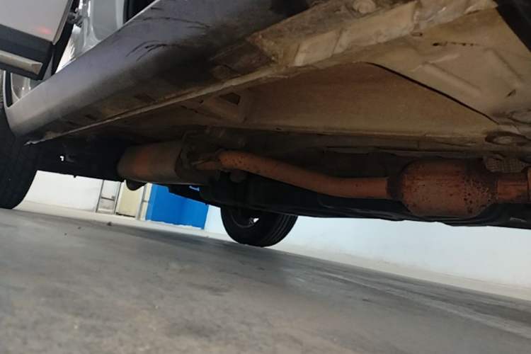 Used Geely Auto Emgrand X7 Sport 2016 1.8TD Automatic ZhiZun Version Right Side Sill