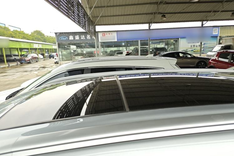 Used Geely Auto Emgrand X7 Sport 2016 2.0L Manual ZhiShang Version Roof