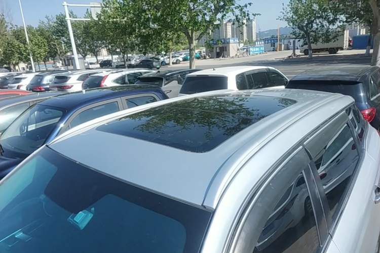 Used Geely Auto Emgrand X7 Sport 2016 1.8TD Automatic Smart Connectivity Version Roof